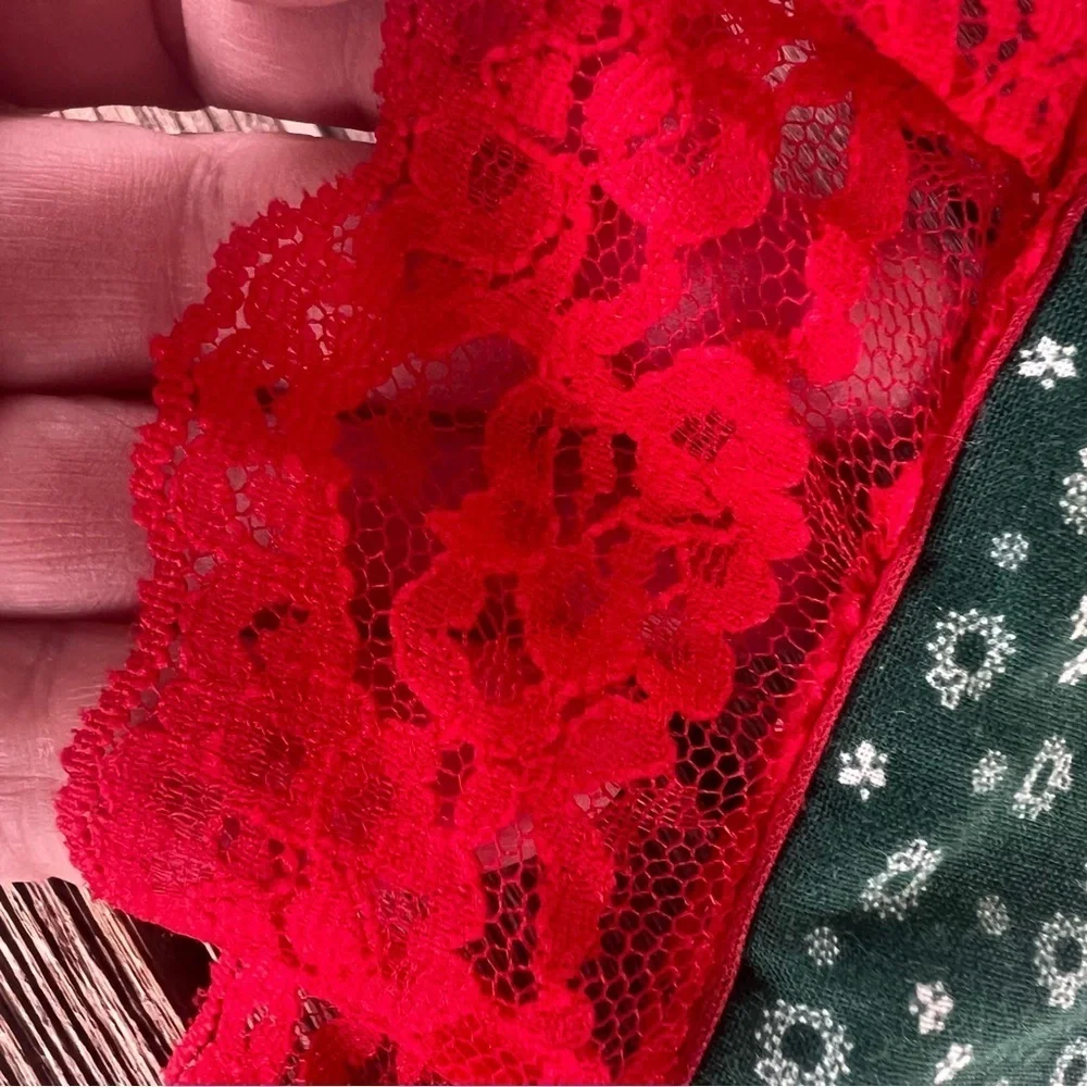 VTG Cranston Fabrics Country Christmas Accent Pillow Cover Lace Handmade 14x14